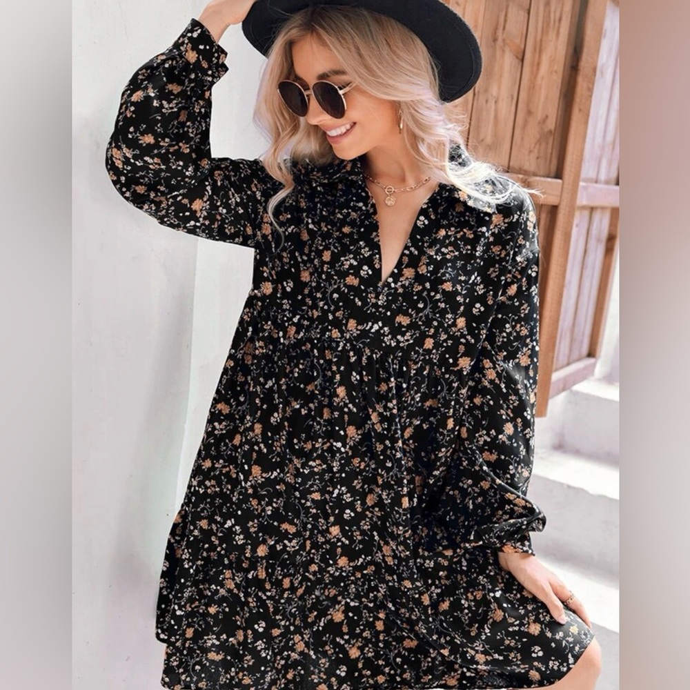 NEVER WORN floral pattern lantern dress - Picture 2 of 2